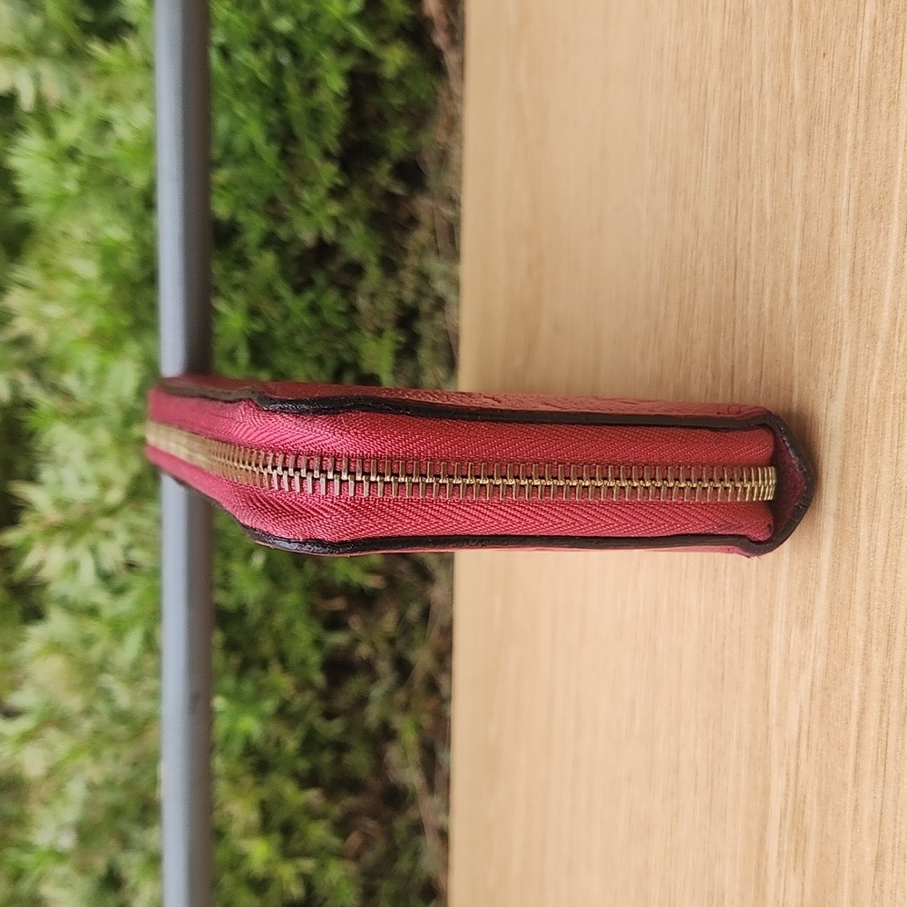 LOUIS VUITTON Round Zipper Monogram Empreinte Leather Zippy Wallet - Picture 2 of 15